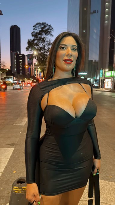 Watch azucaralejandra's leaked NSFW photo on TwXstars