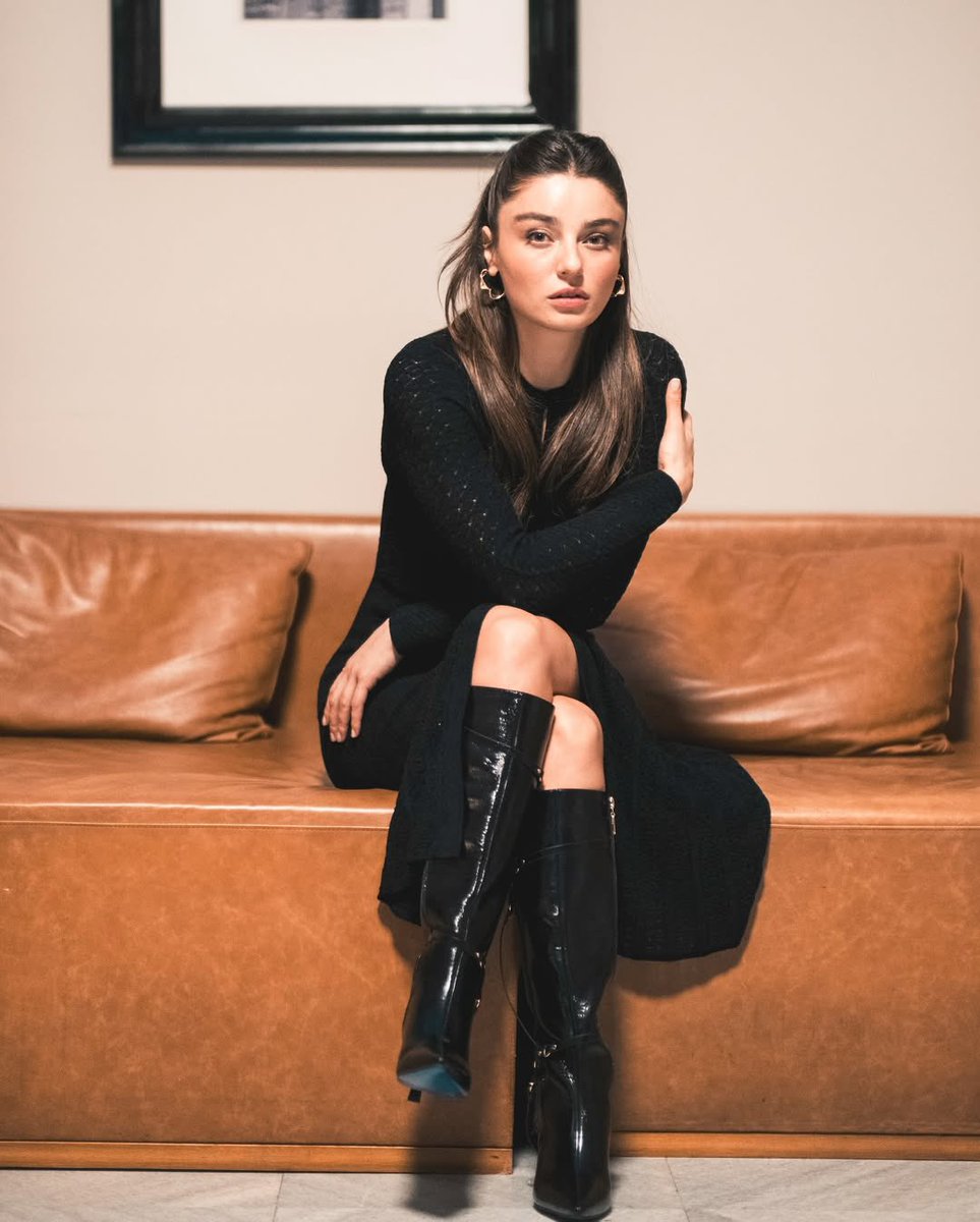 👑 #AyçaAyşinTuran
