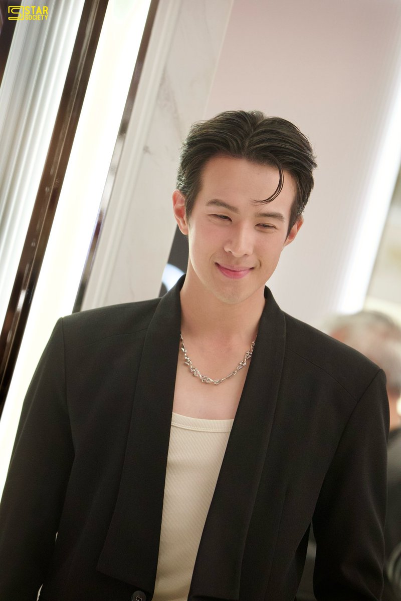 STARSOCIETY_TH's tweet image. “เจมส์ มาร์” ในงาน GRAND OPENING เซ็นทรัลชิดลม ฉลองโฉมใหม่ในรอบ 50 ปี ในคอนเซปต์ “THE STORE OF BANGKOK” 

#เจมส์มาร์ #james_jamesma #jamesma 
#TheStoreofBangkok   
#AllRoadsLeadtoChidlom   
#CentralChidlom   
#CentralChidlomGOP