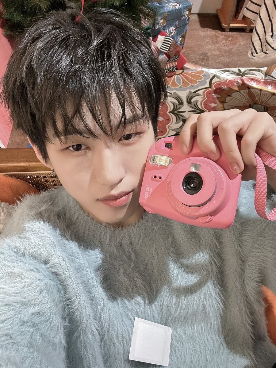 너무나 행복했던 1000일~☺️☺️ 앞으로 더 오래오래 봐요 유니즈!🫶🫶🫶

#DEY #데이