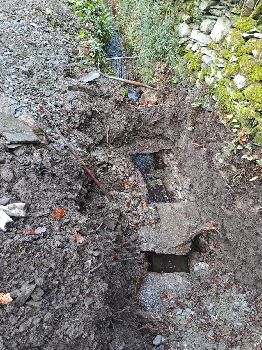 LakesRangers's tweet photo. Investigating a blocked culvert today, one of the lids had broken blocking the channel. Blockage removed, and new lid fitted it's running  nicely. Always satisfying to repair these old features and see them doing what they were built to do. @lakedistrictnpa @RateMyCulverts https://t.co/rTEQRO5Dxo