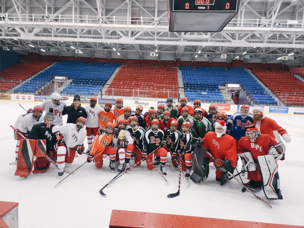 CoachJenWilson's tweet image. Happy Holidays from @RPI_WHockey  with the Cahill Cup!