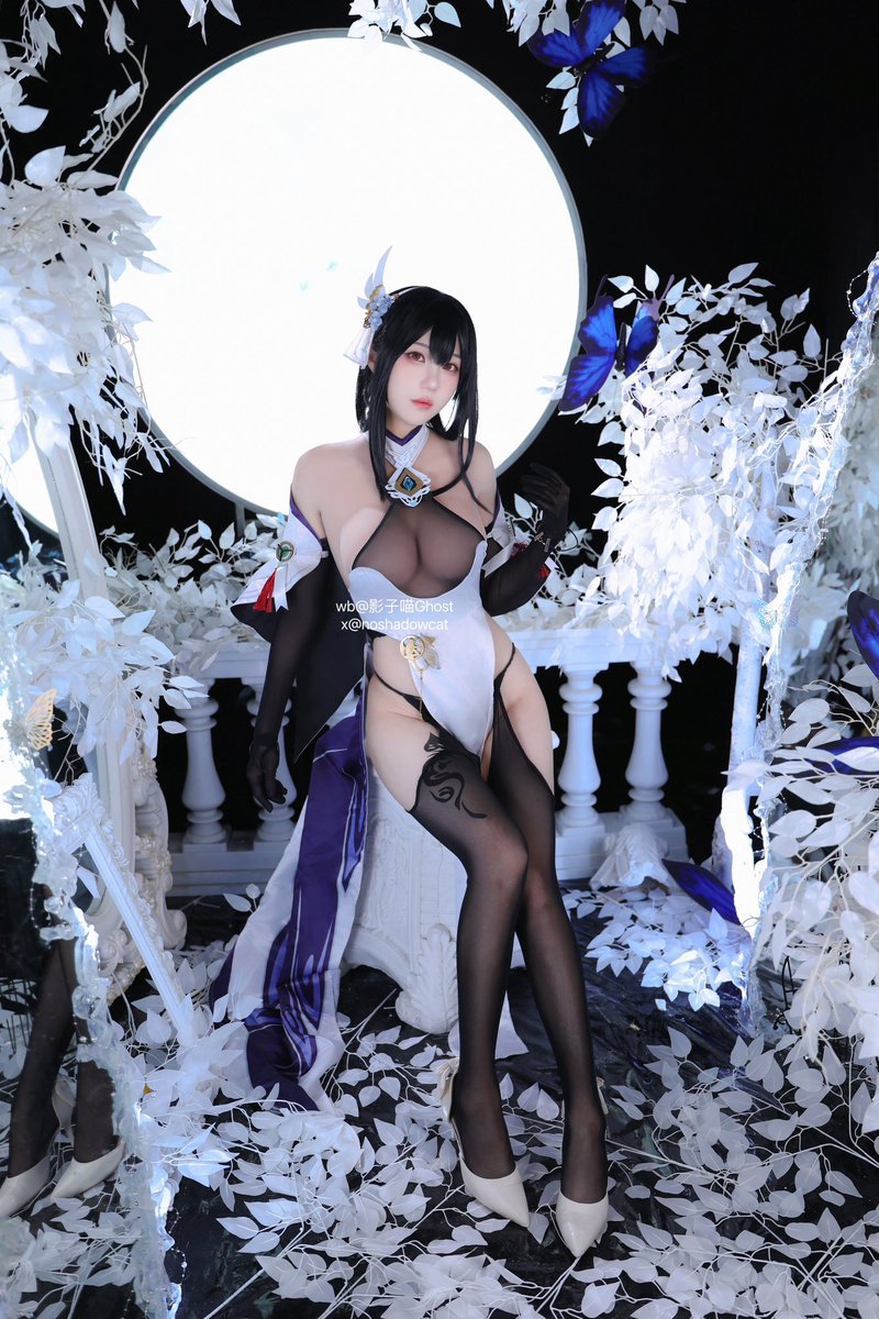noshadowcat's tweet photo. 镇海·改🦋

all：100p+25p+mv
get it from my top( ´▽｀)

👚：@kiyovicom 

 #アズールレーン https://t.co/OBS5PNsIMe