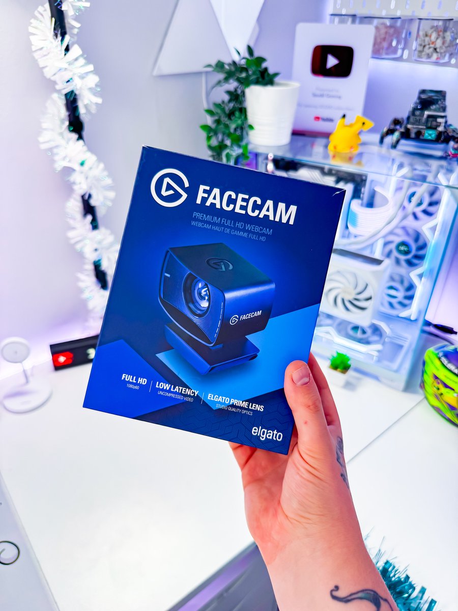 🥳 12 Days of Christmas Giveaways 🎁

Day 1 - <a href="/elgato/">Elgato</a> Stream Deck MK.II and FaceCam 📸💙

To enter:

- Like and repost ❤️
- Follow me <a href="/GamingSpudd/">Spudd Gaming 💜</a> 

Winner will be picked in one week! Plenty more giveaways to come as well 🎅🏻🎄
