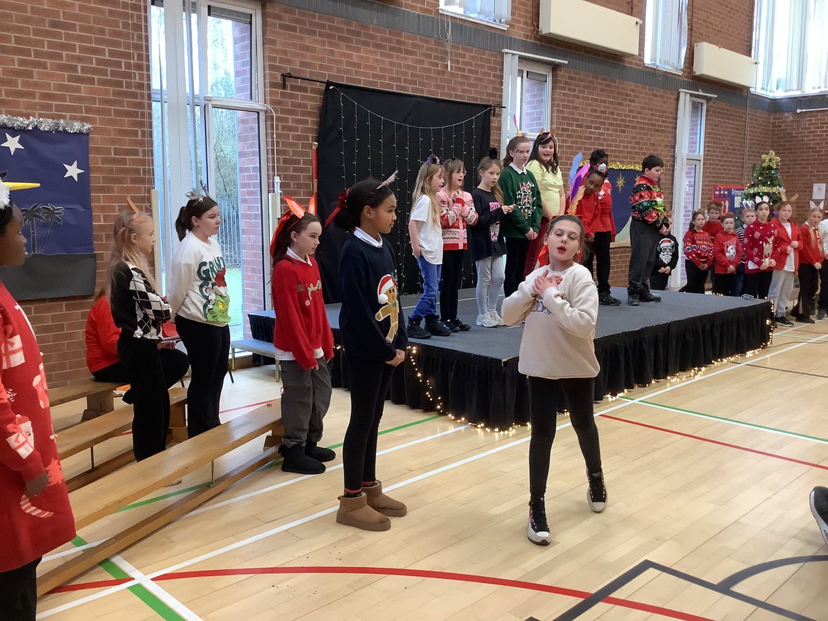 All classes were treated to the dress rehearsal of our Drama Club’s winter performance of ‘The Boy, the Mole, The Fox and The Horse’ this afternoon. Congratulations to everyone involved as it was fabulous and enjoyed by all. Good Luck with your performance for family and friends.