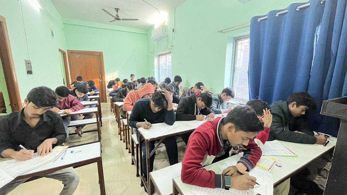 AkbarClasses's tweet image. 🎉 SOF IMO 2024-25 Conducted at AKBAR CLASSES!

Proud to host the IMO Level 1 Exam today, 12th Dec 2024. Kudos to our students for their focus and passion for mathematics! Best wishes for the results! 🌟

#SOFIMO2024 #AKBARCLASSES #ThinkLogically #MathOlympiad