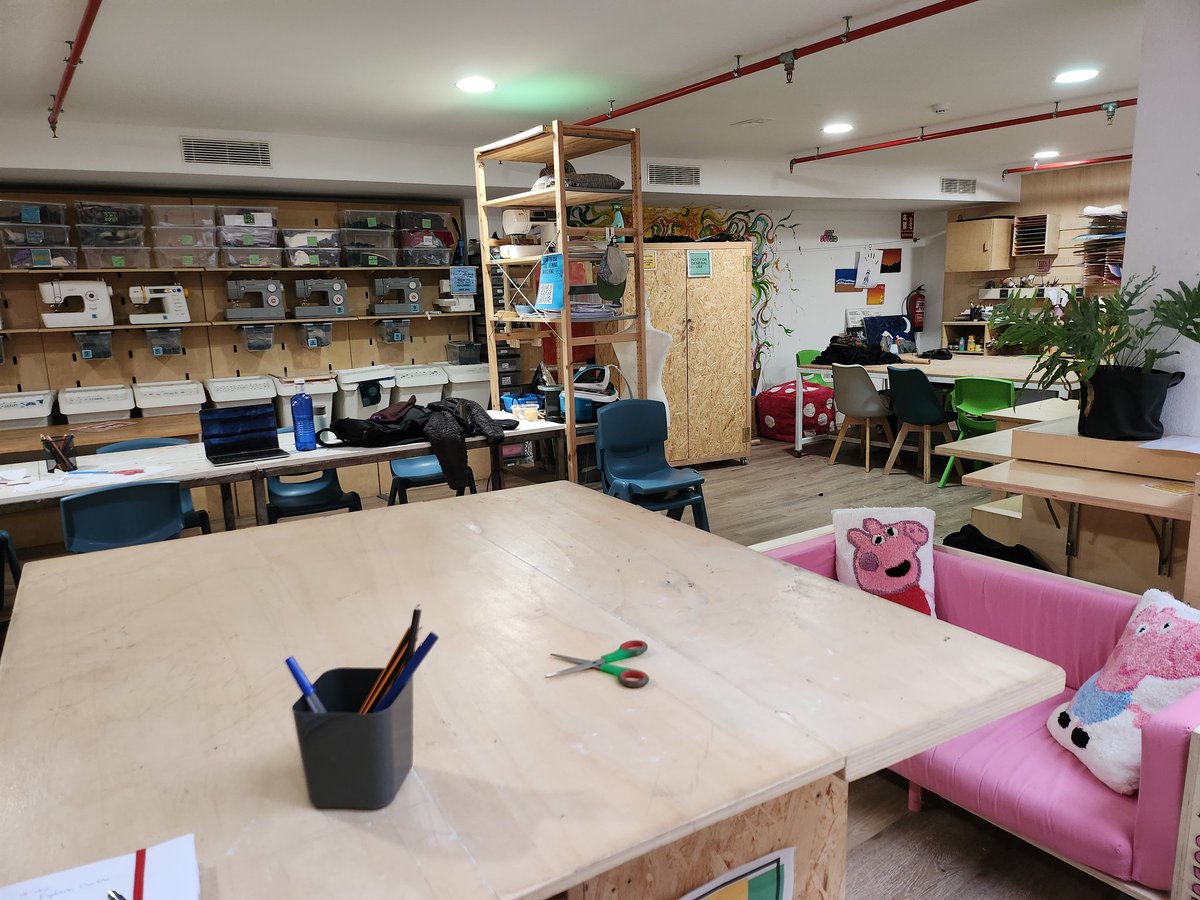 Hoy he conocido el proyecto <a href="/wearelearnlife/">Learnlife: Positively changing education worldwide</a> y me ha encantado cómo los jóvenes trabajan sus pasiones, aprenden y el contenido está alineado con el currículum. Está muy bien trabajado y se siente en todos sus espacios y personas.