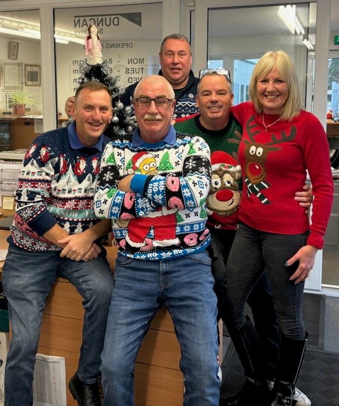duncanselfdrive's tweet photo. Happy Christmas from all at Swindon and Melksham Branches https://t.co/r2hbNFLliL