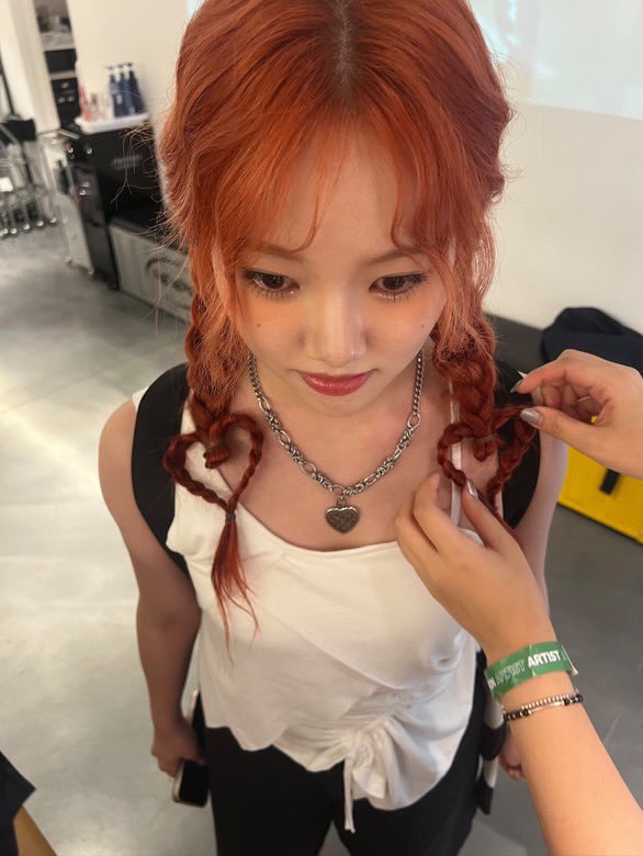 by_Weeekly's tweet photo. [#먼데이]
내사랑 이뚜진 뚜리더님😻
생일 너무 추카해요 알라뷰 뿅뿅

#Weeekly #위클리
#Monday
#이수진 #LeeSoojin https://t.co/G5wuJbhGHN