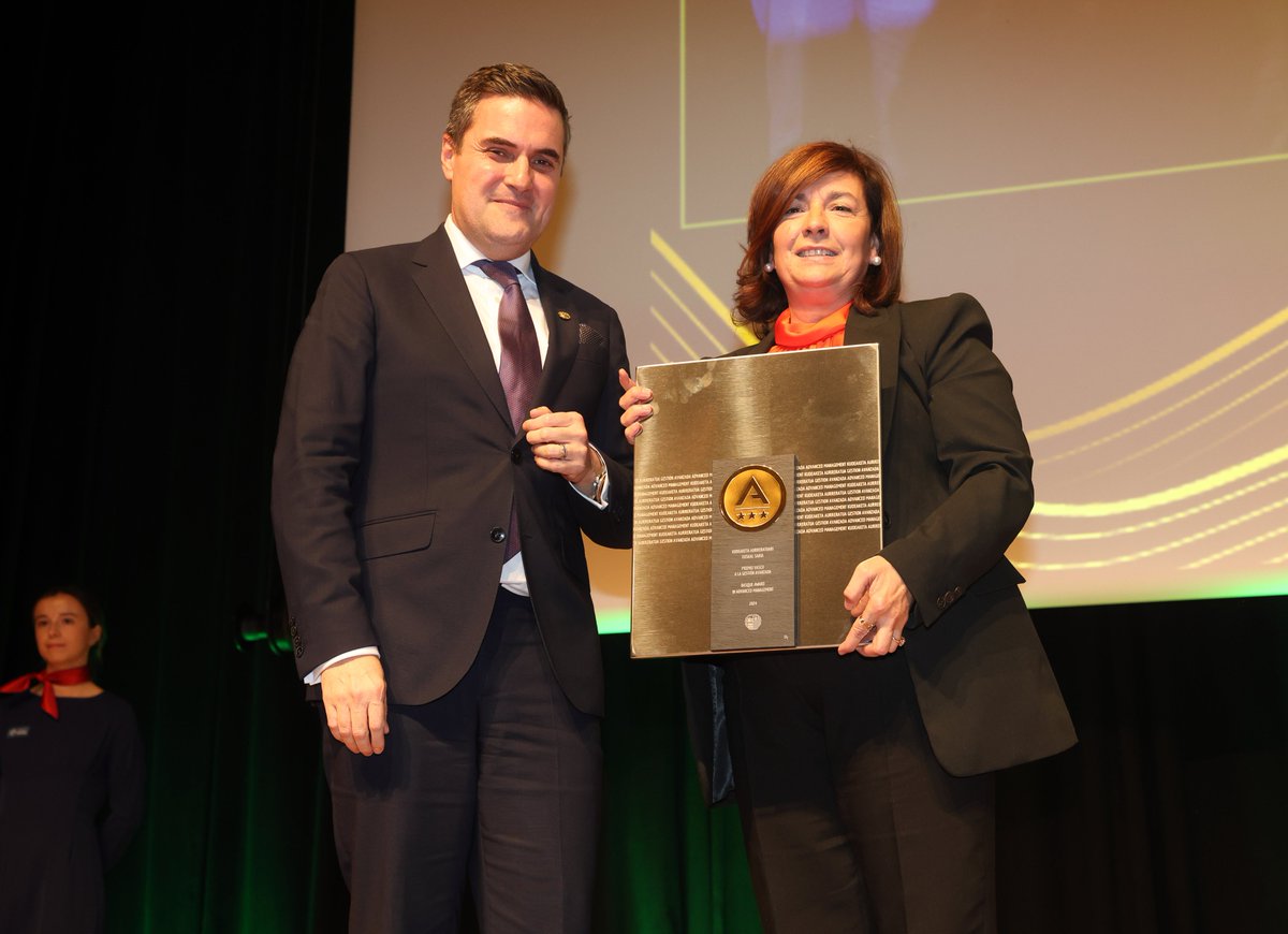 🅰️🎖️ SPRI Taldeak eta Euskadiko Parke Teknologikoak urrezko A saria lortu dute, <a href="/EUSKALIT/">EUSKALIT</a>-en Kudeaketa Aurreratuaren Euskal Saria.

🅰️🎖️ Grupo SPRI y Parque Tecnológico de Euskadi obtienen la A de oro, Premio Vasco a la Gestión Avanzada de <a href="/EUSKALIT/">EUSKALIT</a>.

EUS 📎