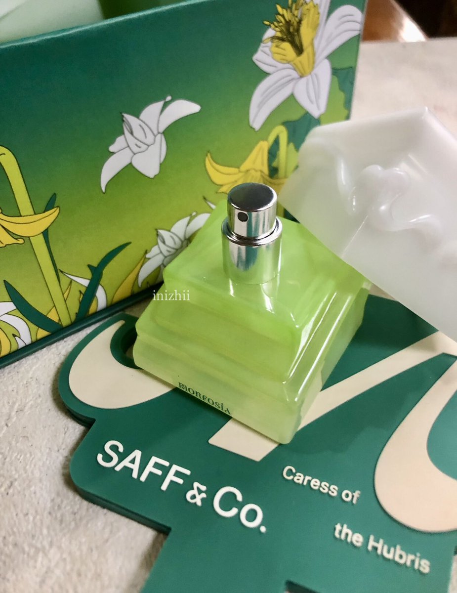 ASLIII ENAKKK, duhh SAFF n co. Morfosia ini beneran oke bgt dipake sehariaaann 🥹

Wangi parfum yg ga biasa, fresh earthy. Lama2 kyk soft powderyyy