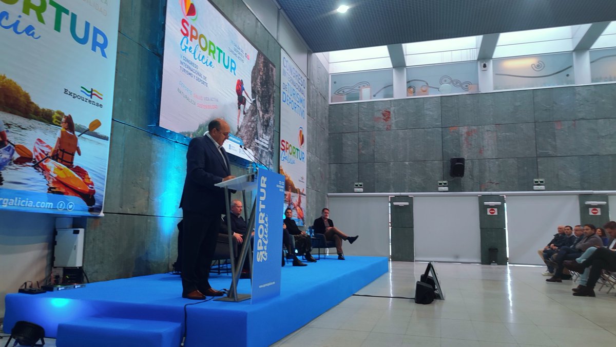 socialistas_ou's tweet photo. Bo día! 🥶 Aínda que hoxe vai frío, nada mellor que o deporte para entrar en calor 🏋️

👉 Esta mañá desfrutamos dunha xornada incrible no #SporturGalicia.

#sporturourense #deporteourense https://t.co/udfuK56AQQ