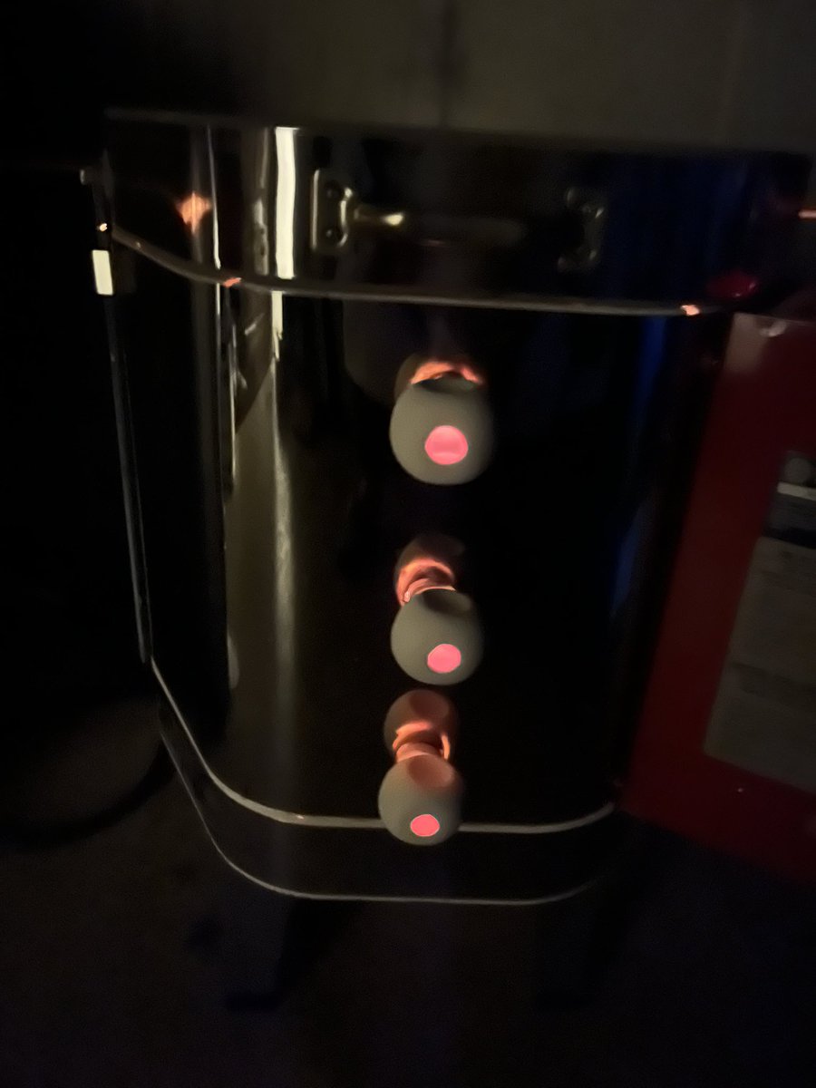 Janet has been working hard all night and now will take the day to cool down. Inside are several mugs for holiday orders.

#mugs #kilnfired #ceramics #pottery #potterystudiolife  #pottersofinstagram #makemagichappen #glazefiring #waitingishard