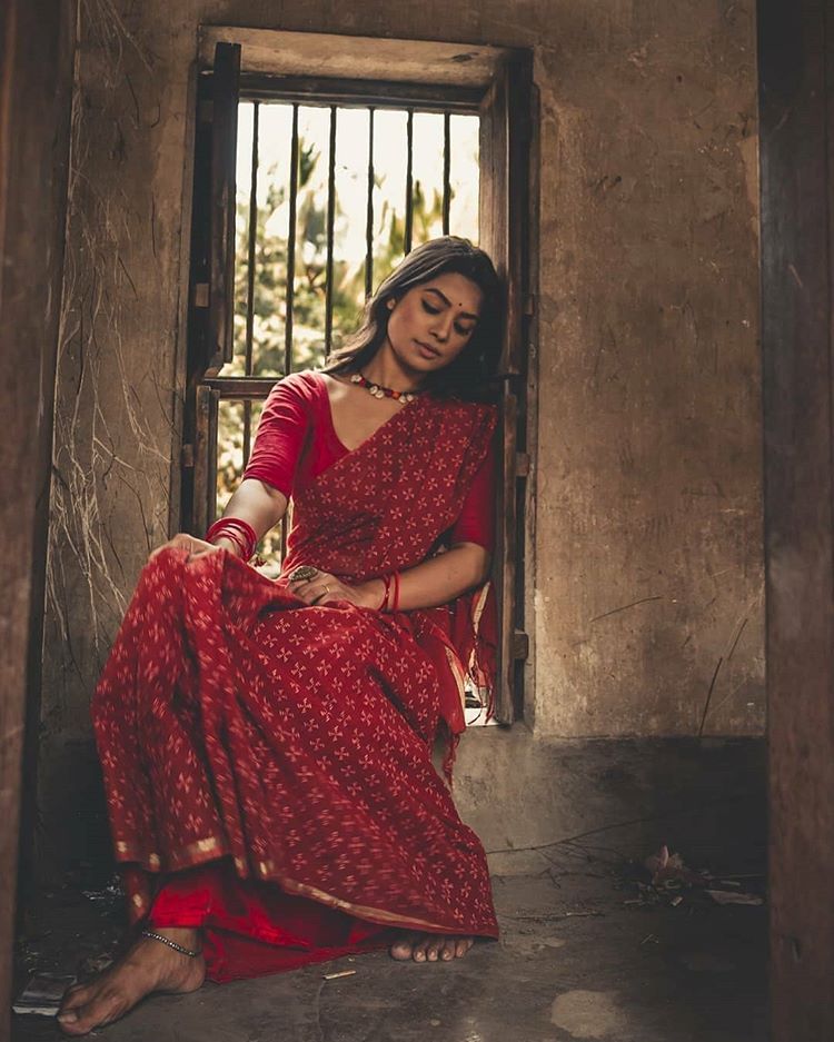 अक्सर मौन होकर सुना करती हूं 
तुम्हारे उन्हीं शब्दों को
जो गूंजते हैं तन्हाइयों में..!!❣️❣️
#संजू
