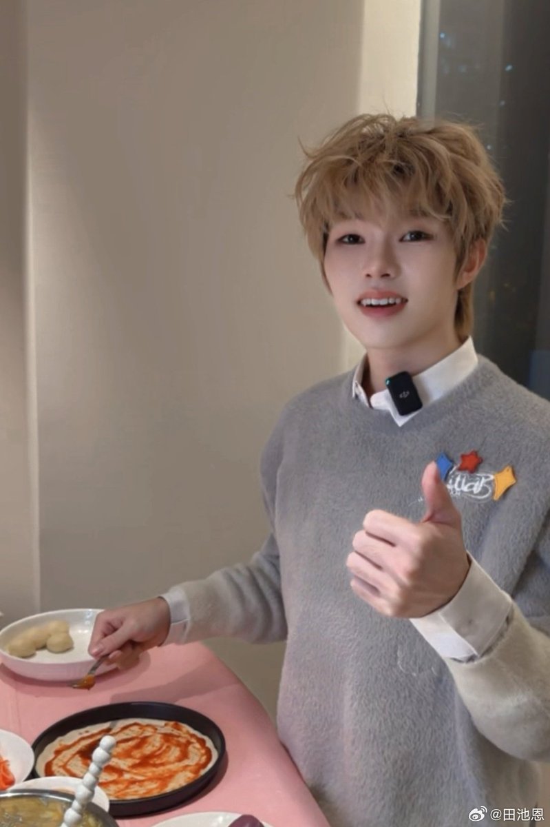 Chana_1459's tweet image. อายุเท่าไหร่นะ ให้พูดอีกที😊😂
#JunLiu #刘隽 #หลิวจวิ้น