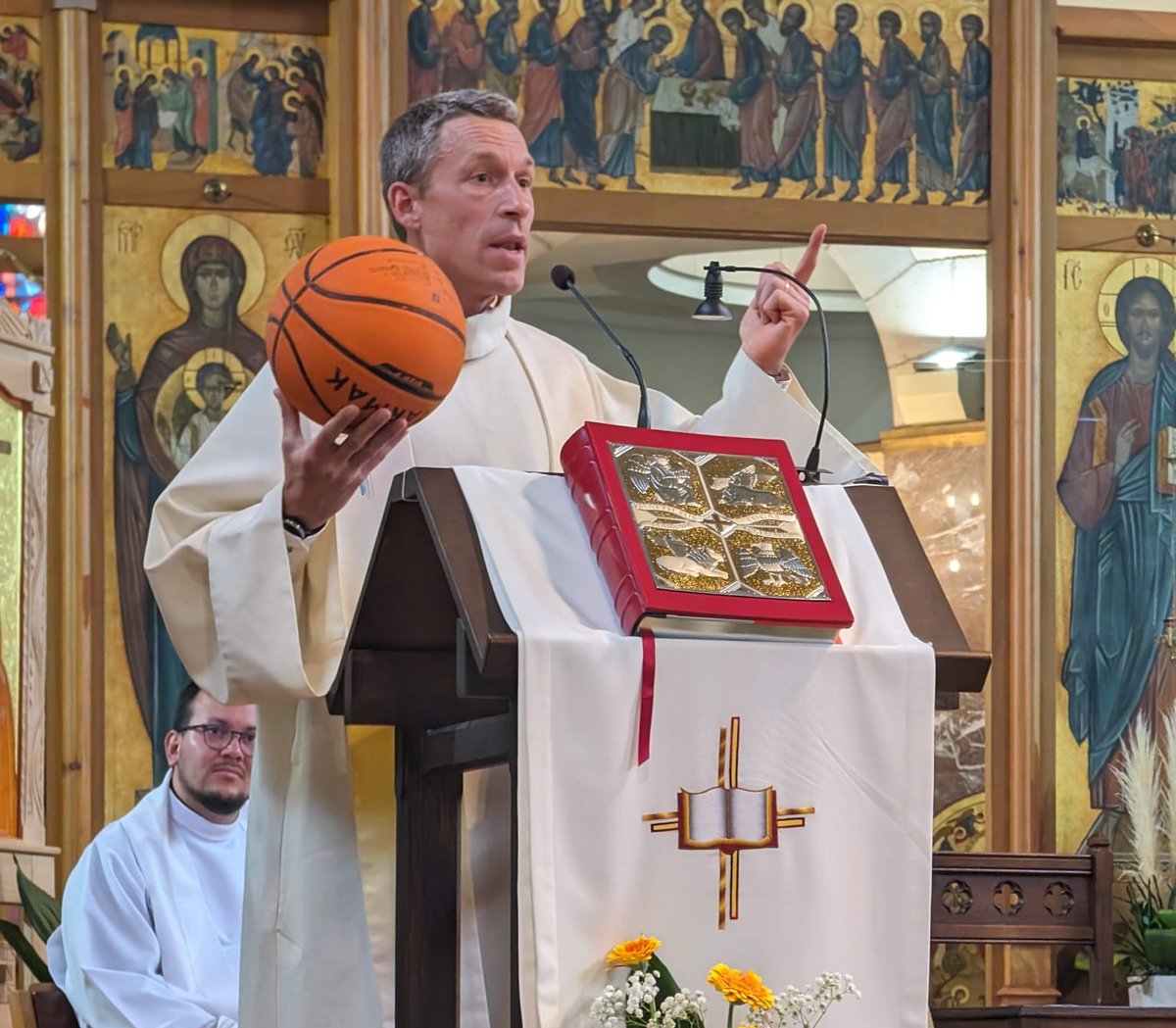 Famille de Don Bosco tweet media