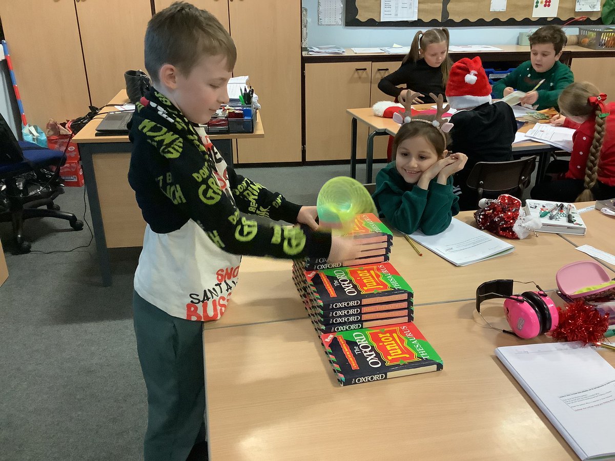 MrsVM_Thatto's tweet photo. We have been learning about the importance of resilience and determination in our Character Education lesson today. #ThattoPrim_PSHE https://t.co/gfbolcCGB9