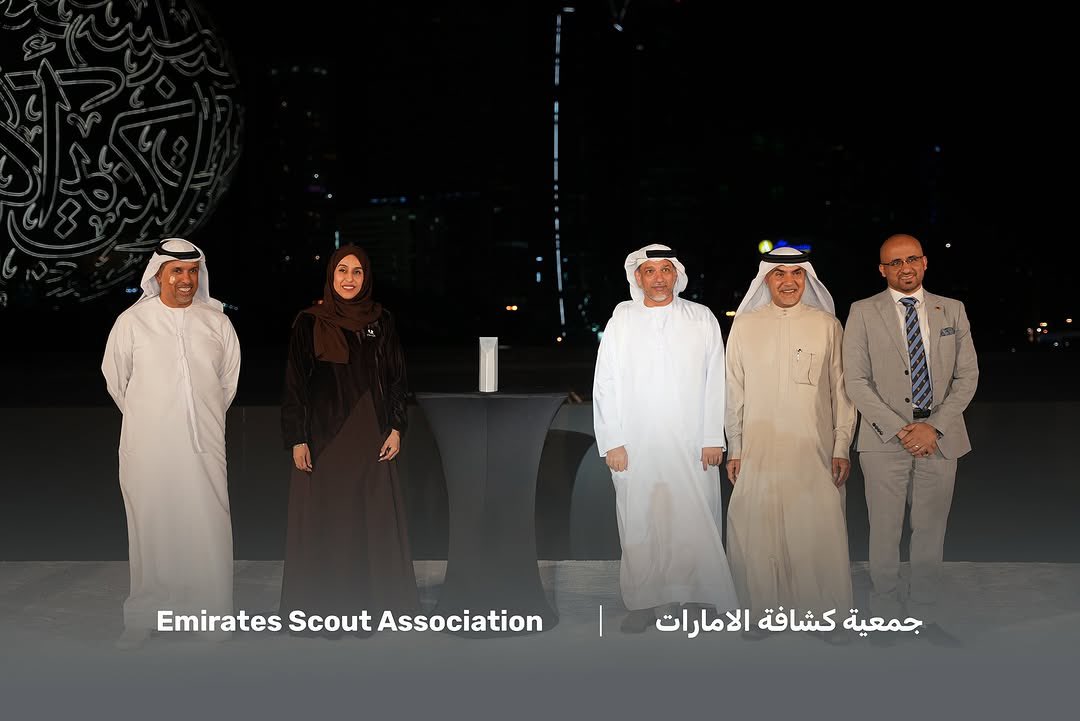 كشافة الامارات تحصل على الفئة البلاتينية من هيئة تنمية المجتمع بدبي 

تقديرا للجهود التي تقدمها في تحسين جودة الحياة، ودعم التماسك والتكافل المجتمعي، من خلال خدمات مبتكرة ومتنوّعة تلبي احتياجات جميع فئات المجتمع، لا سيما الأكثر عرضة للضرر.

وجاء ذلك خلال حفل التكريم، الذي أقيم في