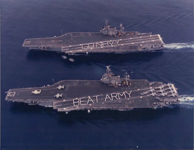 THEchrishill's tweet image. #BEATarmy