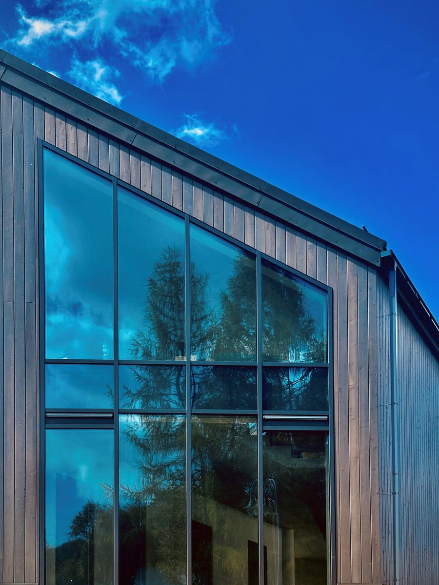 pilkingtonglass's tweet photo. We are pleased to inform you that the new building on Parkowa Mountain in Krynica-Zdrój, Poland, features our new low-carbon #glass 😀
#sustainability #sustainabledesign #facade #energyefficiency #design #atchitecture #architecturalglass #pilkington #makechange #lowcarbon
1/2 https://t.co/ZfJNoiUrff