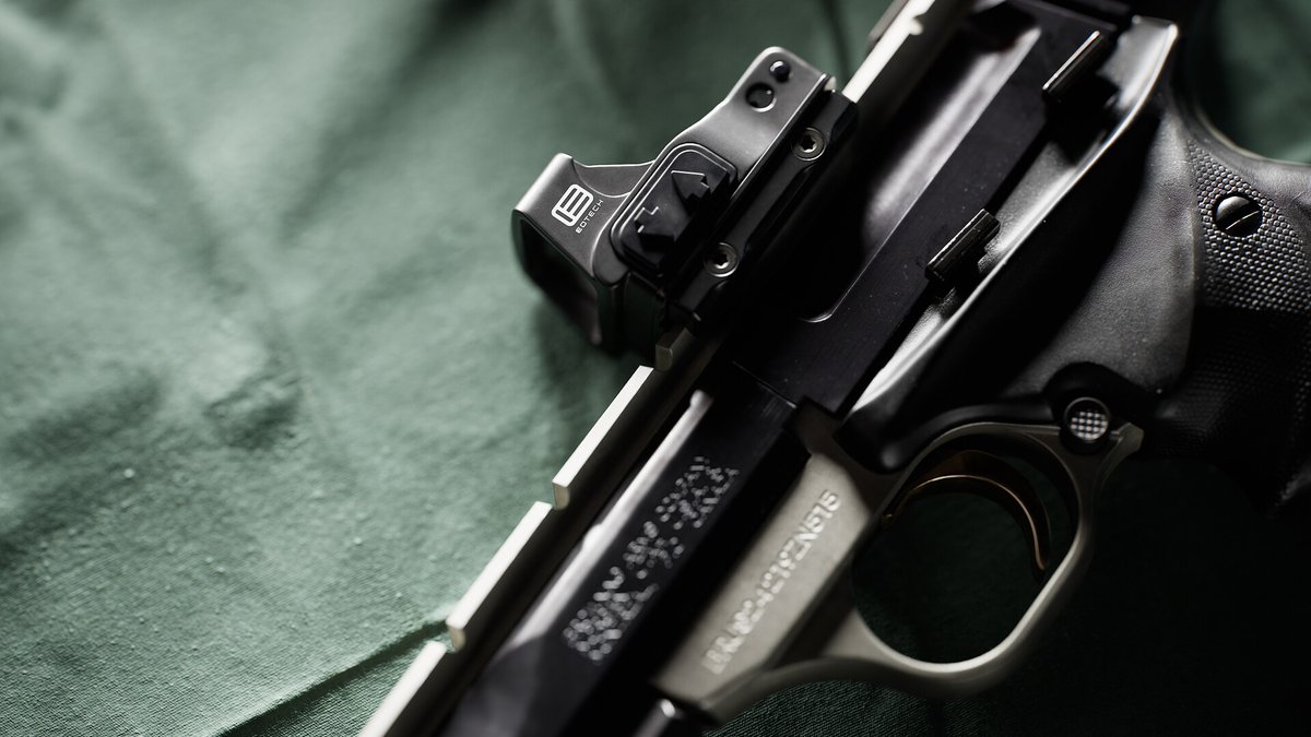 80Level's tweet photo. .@ArtforMiles_ talked about modeling a semi-automatic pistol in Blender and rendering it in Marmoset Toolbag 5, sharing useful add-ons and an approach to texturing by focusing on subtlety to achieve more realistic results.

Read the interview: https://t.co/95xDB3ZShg

#blender #marmosettoolbag