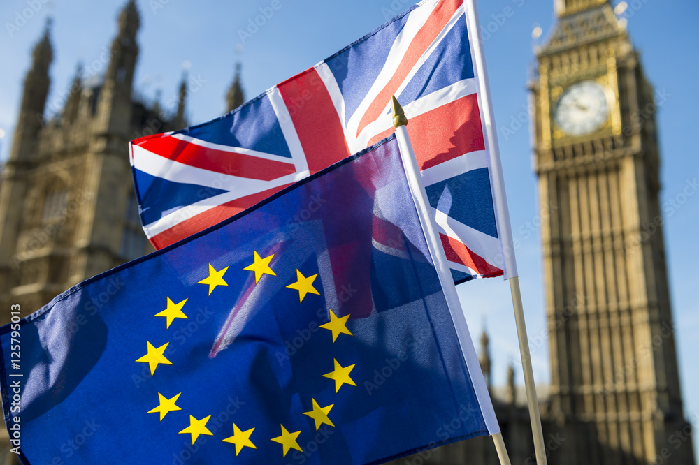 Most Leave voters now back freedom of movement for single market access, an @ECFR poll finds. Labour should stop ignoring this shift in public opinion and prioritise closer EU relations.
