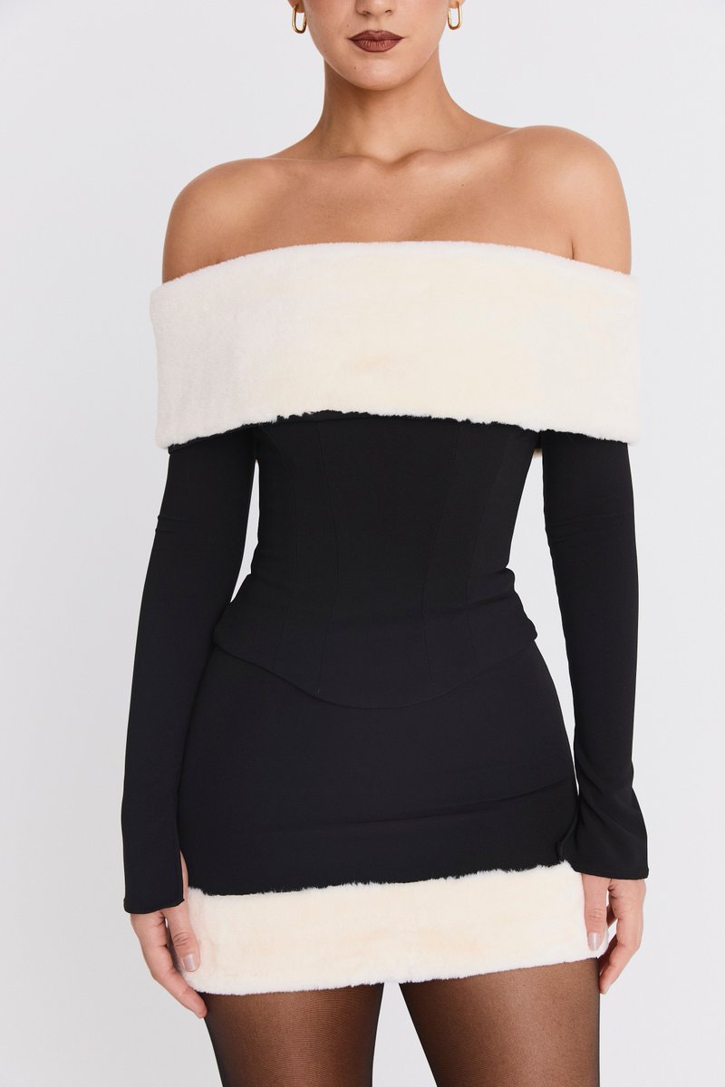 Mistress Rocks tweet media