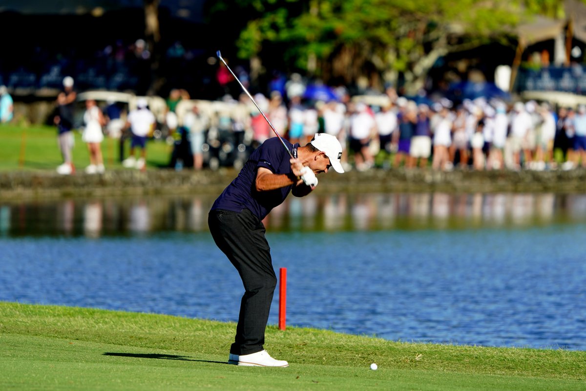 euLegendsTour's tweet image. Looking back on last week&apos;s incredible playoff 🏆 Simon Griffiths taking the danger line on his second shot on the par-5 18th to make birdie on the first of three playoff holes 😮‍💨🔥💪

#euLegendsTour #MCBTourChampionship #MCBRoadToMauritius #ConstanceGolf