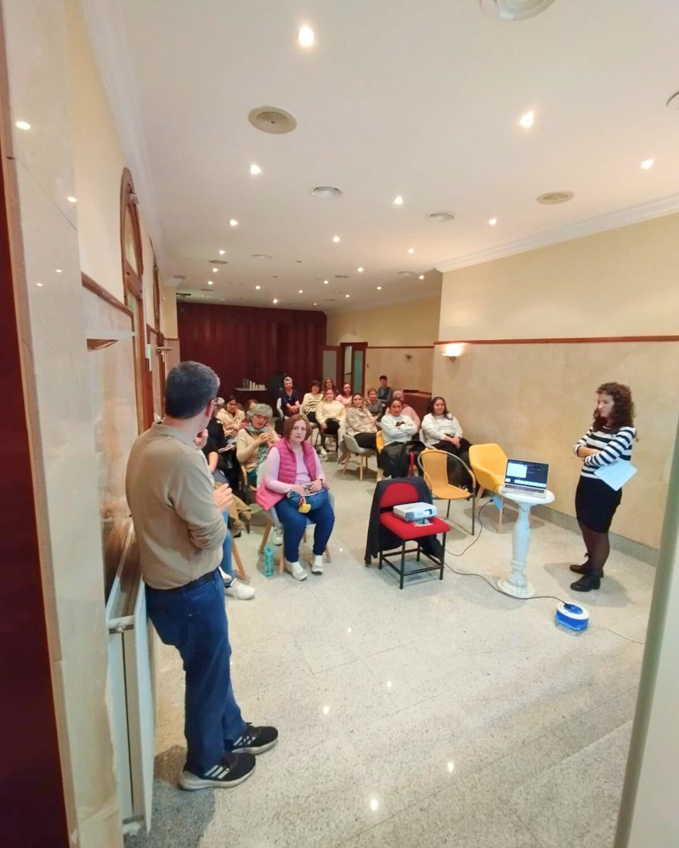 LaresNavarra's tweet photo. 📚 En#LaresNavarra, cerramos 2024 con formaciones clave sobre competencias profesionales con Xabier Azkoitia.  

✅ Comunicación, inteligencia emocional y espiritualidad como herramientas para cuidar mejor.  

🔜 ¡Ya planeamos las formaciones de 2025! 💙 https://t.co/E4bIBLt45s