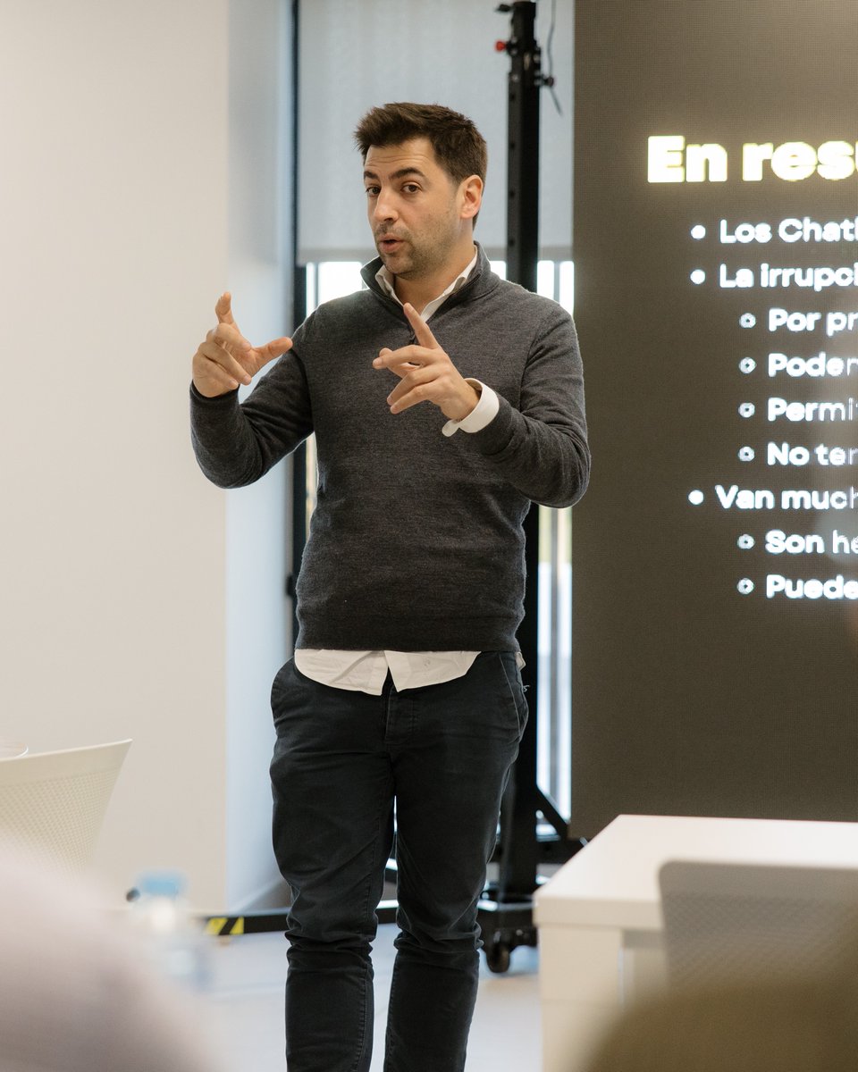 marbellup's tweet image. 🚀 Esta semana en el Módulo 4: Diseña tu propio Chatbot 🤖

Aprende a crear y poner en marcha un chatbot para tu negocio, ¡sin programar! Optimiza la experiencia del cliente y la eficiencia operativa.

🔹 Diseño, implementación y análisis con #Botpress.
🎯 Objetivos: chatbot…