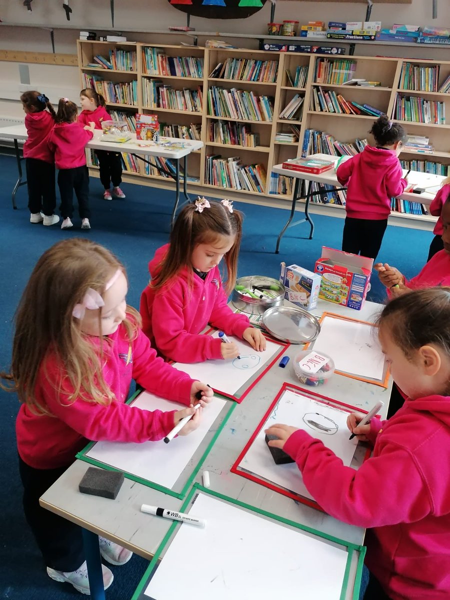 TogherGirls's tweet photo. In the midst of preparation for our Xmas Show Ms.Gaine's Junior infants @TogherGirls found time for their  Maths learning and enjoyed a #mathsforfun session. @mathsweek @OidePrimarySTEM #handsonlearning #togher https://t.co/QNUVaYdTRk