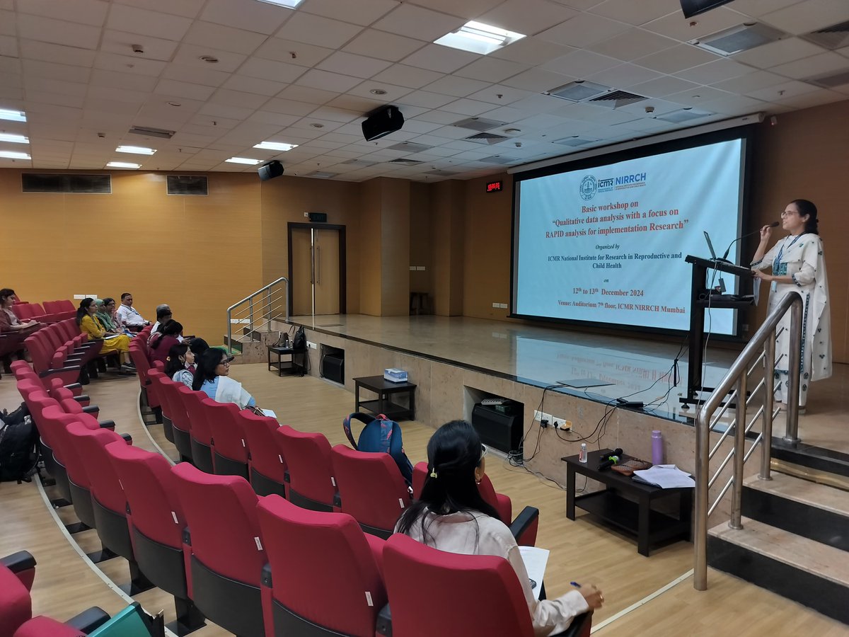 On Day#1 of our "Basic Workshop on Qualitative Data Analysis with Focus on RAPID Analysis for Implementation Research" talks were given by esteemed speaker Dr Sanjay Juvekar, Dr Rutuja Patil and Dr Solomon Salve on qualitative data collection, analysis, processing and management.