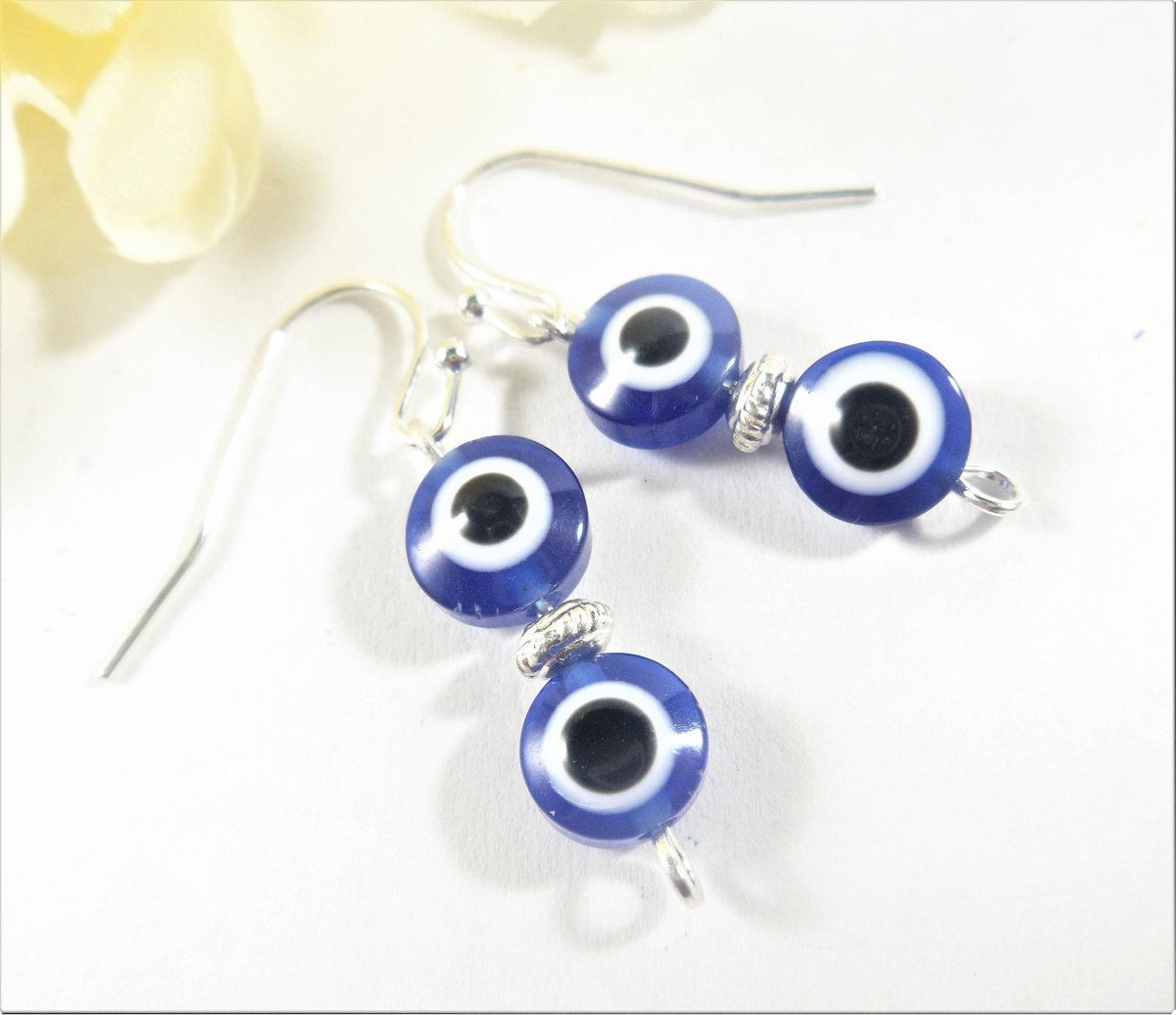 valroseshowers's tweet photo. Silver Evil Eye Earrings, Evil Eye Jewelry, Protection Earrings, Evil Eye Dangle Earrings, Evil Eye Charm Earrings, Protection Jewelry https://t.co/lmc1IfCSyK #NewMexico #EtsyShop #EtsySeller #SantaFe #ProtectionCharm https://t.co/HIPPvQpouP