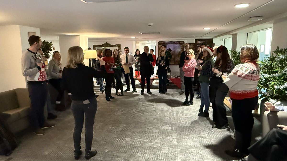 🎄❄️  Wonderful to see so many staff turn out in festive mood for our Christmas Jumper Coffee Morning today. Congratulations to Sonya Dougherty who won the prize draw and thanks to @SZarmsky for the great group photo. 🙏