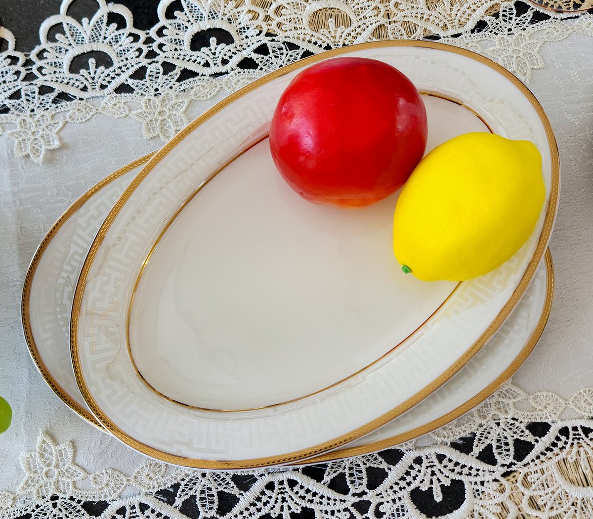 KitchenFlaire's tweet image. Boost your dining experience with this exquisite 20-piece fine bone china dinner set. 🍽️✨ 

Perfect for hosting gatherings or everyday meals. 

Grab yours now for Kshs. 12,500! 

#BoneChina #Dinnerware #HomeGoods #TableSetting