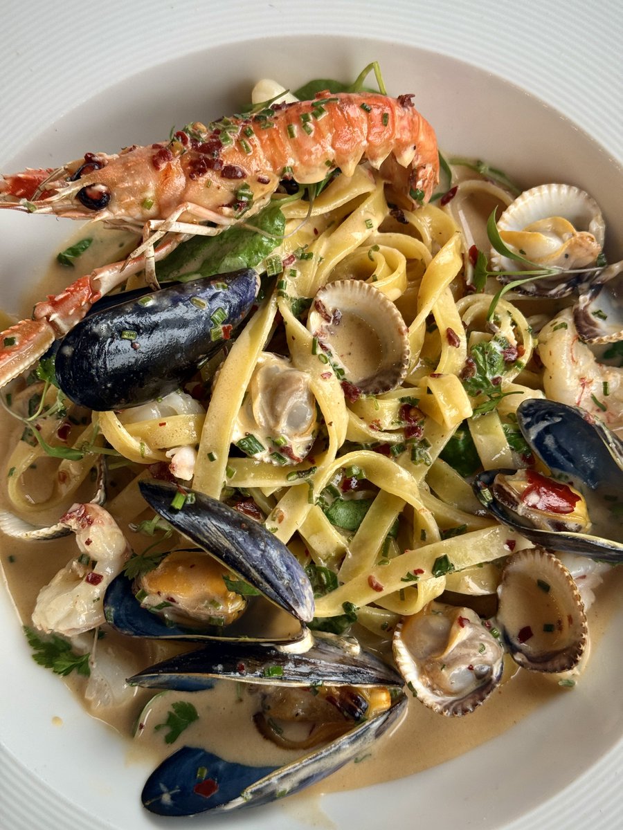 Todays €22 lunch dish 
Proper bowl of Seafood Taglierini that’ll set you up for the day 

Tomorrows is Bangers n Mash, Sausages arriving from Hannan’s 

You can get in, fed, glass of wine, smiling for the day and easy on the pocket