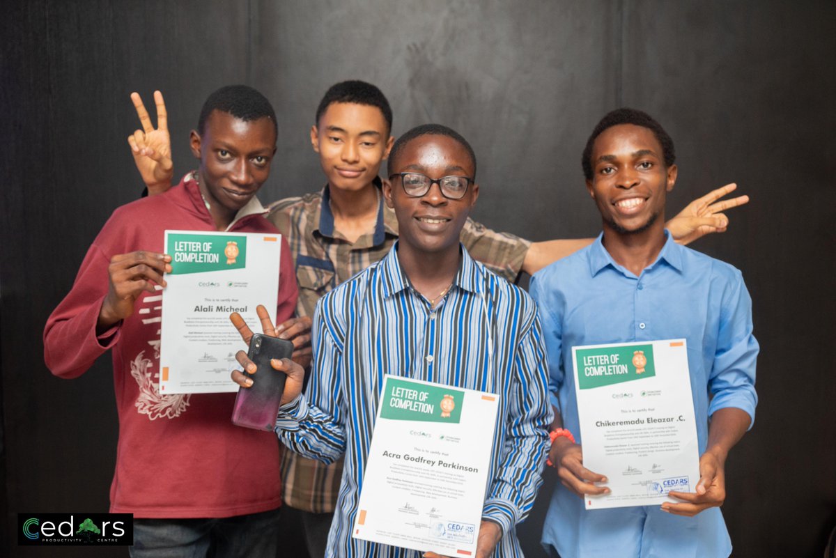 thisiscedars's tweet photo. #LIFELegacyProgram #Cohort2Graduation #DigitalSkills #10WeeksOfImpact #BonnyIsland #CedarsProductivityCentre https://t.co/ECNrl7MBel