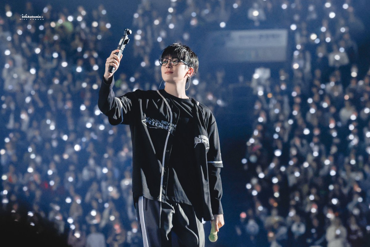 6thAutumnn's tweet photo. 241212 OSAKA Day1

📹😗

#원우 #전원우 #WONWOO #ウォヌ
#세븐틴 #SEVENTEEN #全圆佑 https://t.co/5hitXew7ss