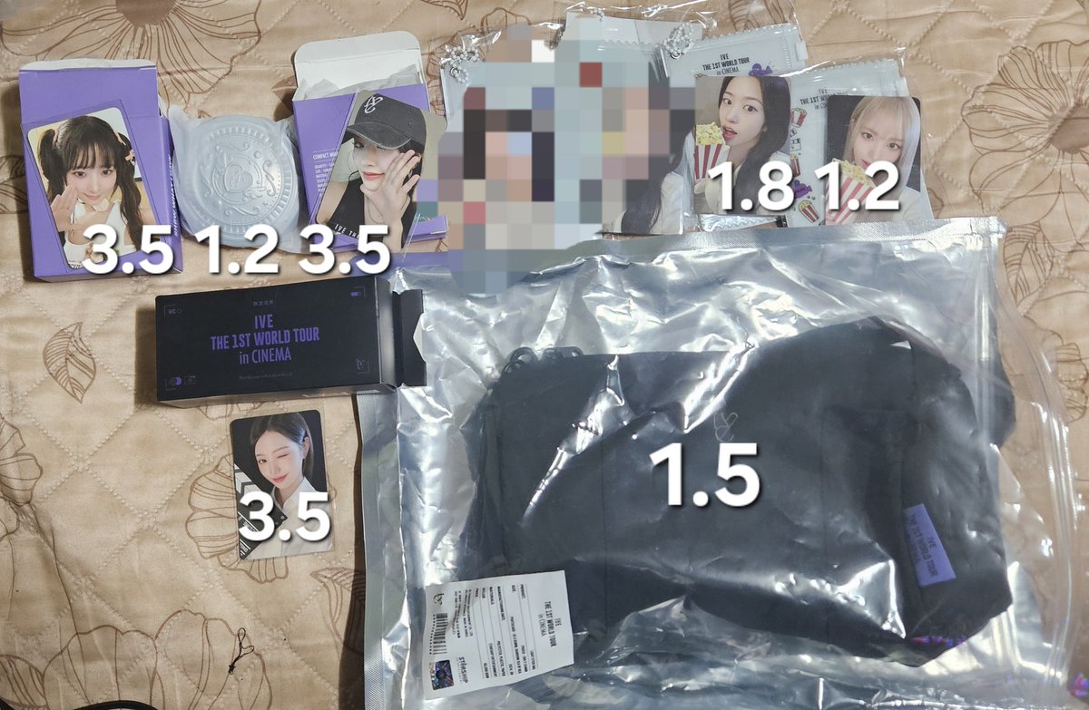 Yangddoid's tweet photo. 아이브 콘서트 엠디 팝업 포카 양도합니다. 하자X 현물O
[WTS] IVE Concert MD POP-UP photocard photo postcard wtt #ivesale #ivesell https://t.co/V3pR7p5MK7