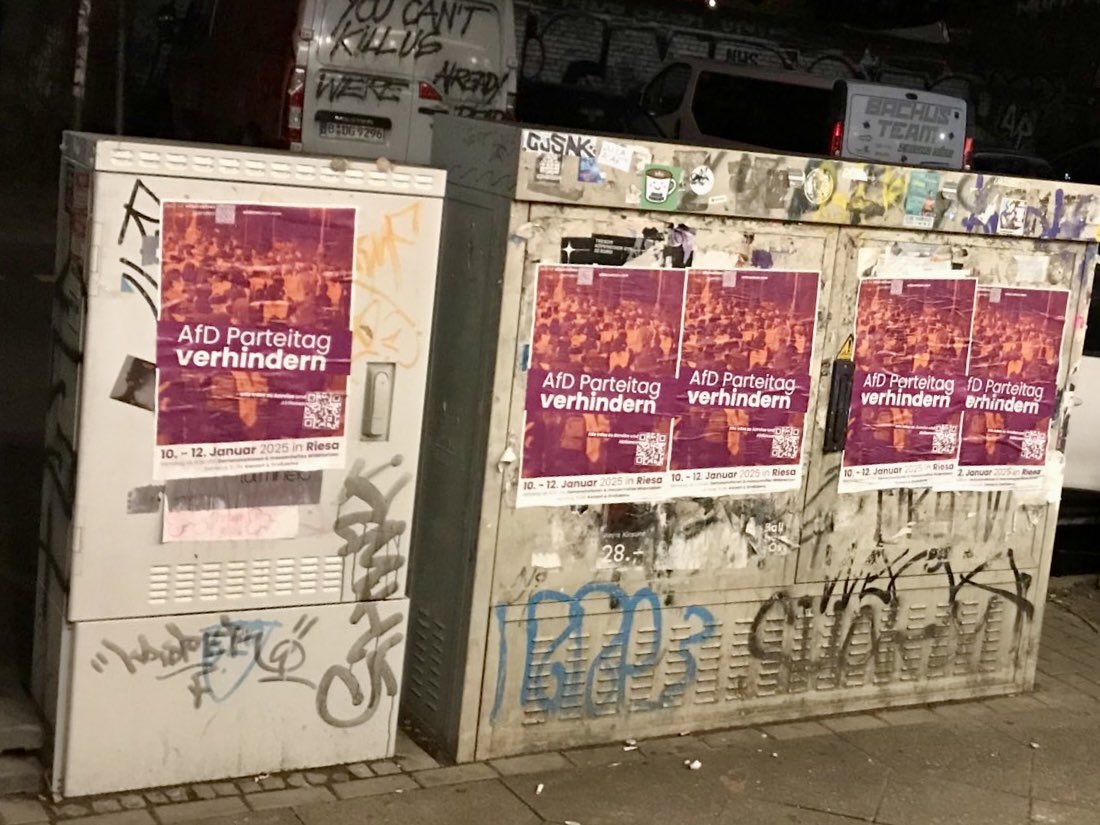 freundeskreisv's tweet photo. AfD Parteitag verhindern
10. - 12. Januar 2025 in Riesa
Samstag ab 6.30 Uhr: Demonstrationen & massenhaftes Widersetzen
Samstag 9 Uhr: Konzert & Großdemo

https://t.co/9kFVYVlZJr
Berlin-Neukölln, 11.12.24

#widersetzen-Plan für Riesa: massenhafter ziviler Ungehorsam!
Video: https://t.co/mGCyzCv6Cr

@Widersetzen24 
https://t.co/iORR5ESfNw
https://t.co/cEgw06FCJ5

@solidBerlin @lijusolid @fluchtlingsratB @GEW_BERLIN @antifanordost @IL_Berlin @inter_linke @der_neukoellner @AntifajugendDD @naziwatchdd