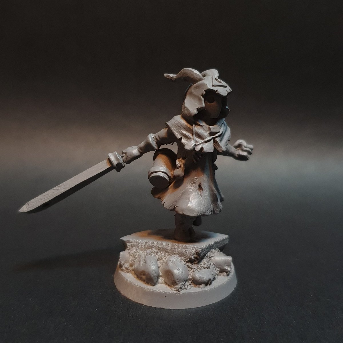 MiniMentions's tweet photo. Company: Gydran Studio
Mini: The Acolyte
Range: Fantasy
Scale: 28mm
Materials: Resin
Link: https://t.co/PLRRaz2eFt

#MiniMentions #miniatures #miniaturepainting #Wargaming #tabletopgaming #ttrpg #dnd #dungeonsanddragons https://t.co/j6OmWeMBnY
