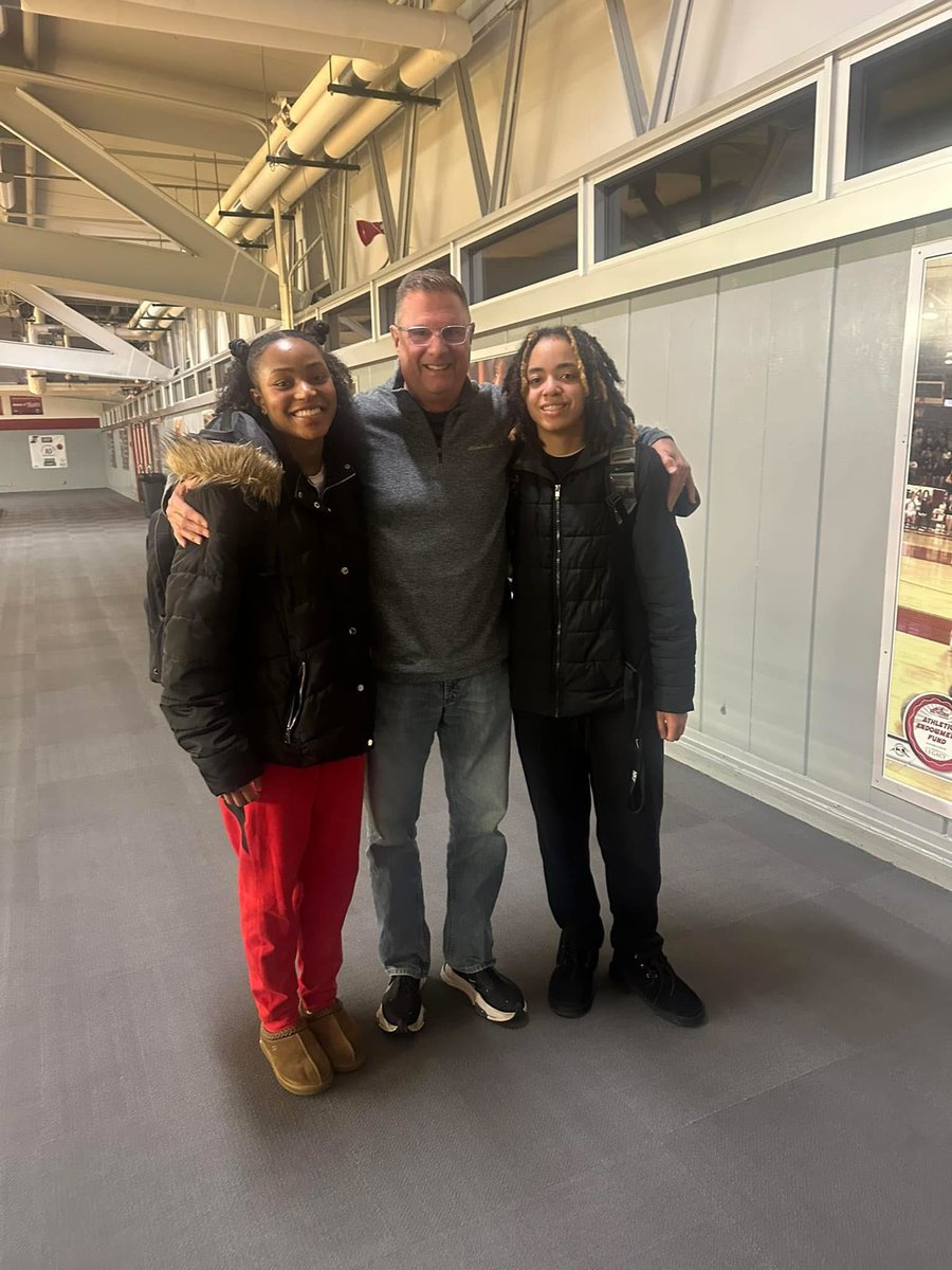 Got to see these two <a href="/PikeHSAthletics/">Pike Red Devils</a> <a href="/LadyRedDevilsB1/">Lady Red Devils Basketball</a> alumni 
<a href="/Jae_Murray22/">Jaelynne Murray</a> and <a href="/AutumnRucker_23/">Autumn Rucker</a> play last night for UIndy Women’s Basketball. The game didn’t go as planned, but Jaelynne and Autumn played with great effort, and were great teammates.  Really proud of them!!