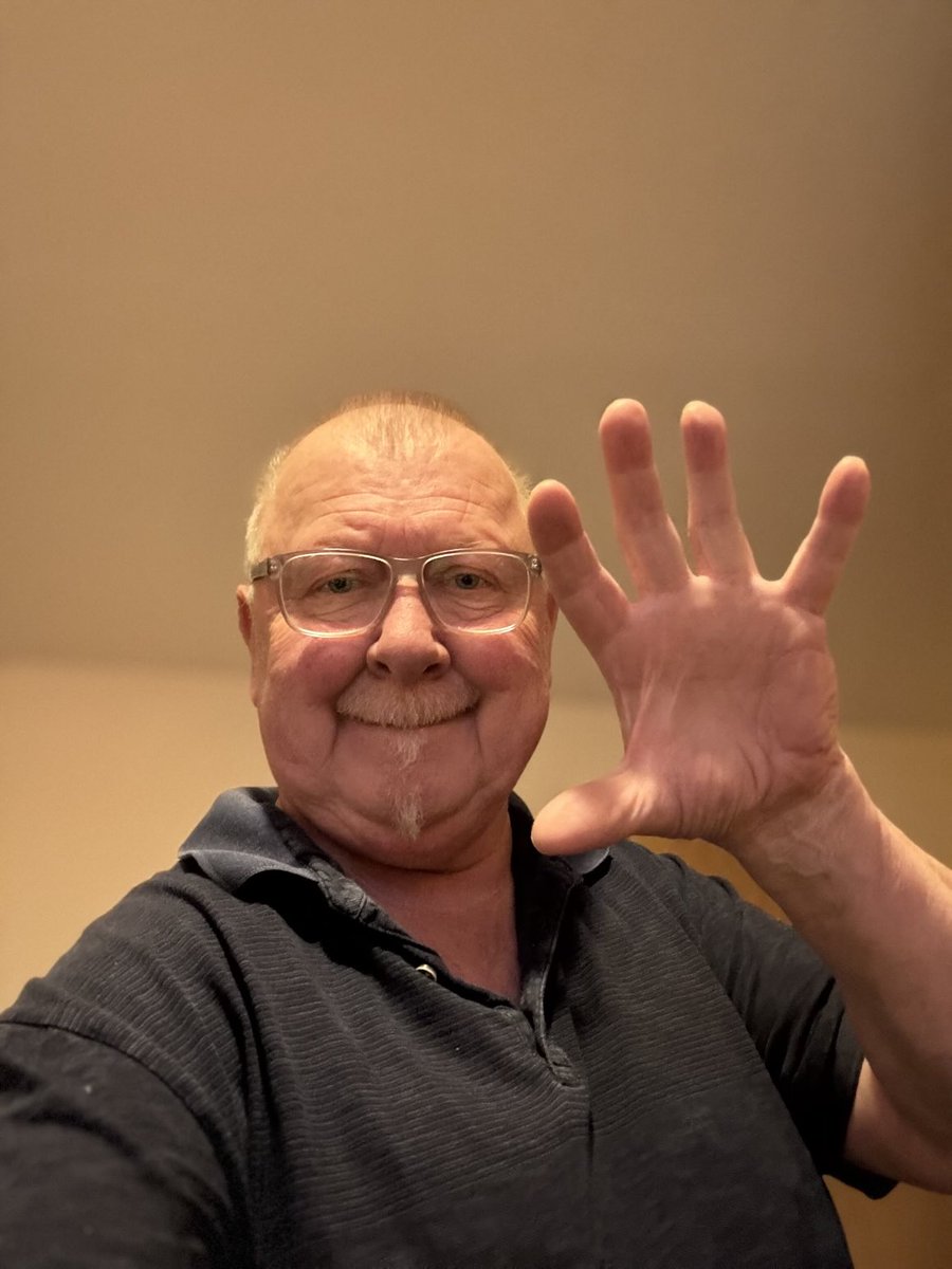 Cooler Opa/Cool Grandpa tweet media
