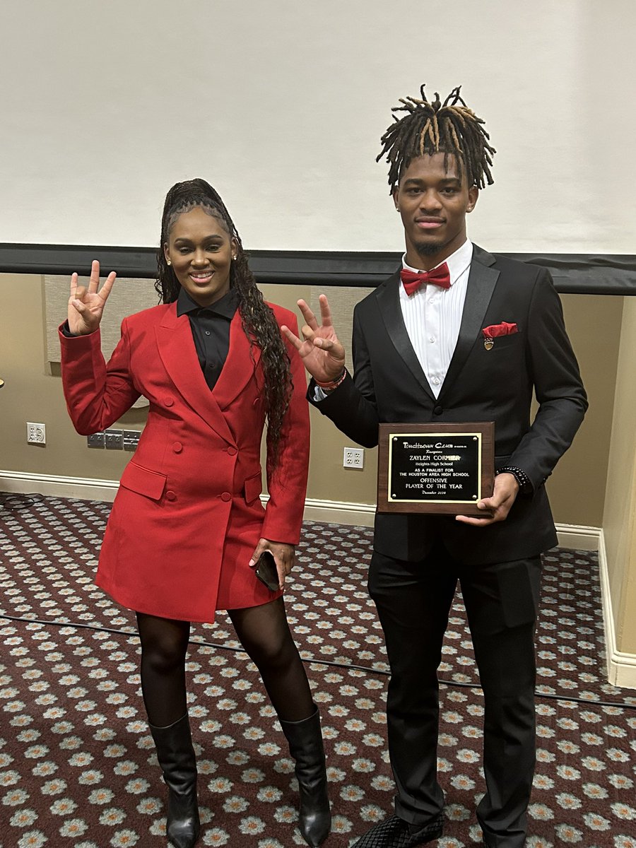 So proud of <a href="/CormierZaylen/">Zaylen Cormier ‘25</a> as he was honored as a finalist for the Houston Touchdown Club Offensive Player of the Year <a href="/ghostofheights/">Heights High School</a> <a href="/Heights_PTO/">Heights High School PTO</a> <a href="/HISDAthletics/">Houston ISD Athletics & UIL Academics</a> <a href="/AndreWalkerI/">Andre' Walker, CMAA, TAAC</a> <a href="/FootballHeights/">Heights Bulldogs Football</a> 

Next up????  <a href="/UHCougarFB/">Houston Football</a>
