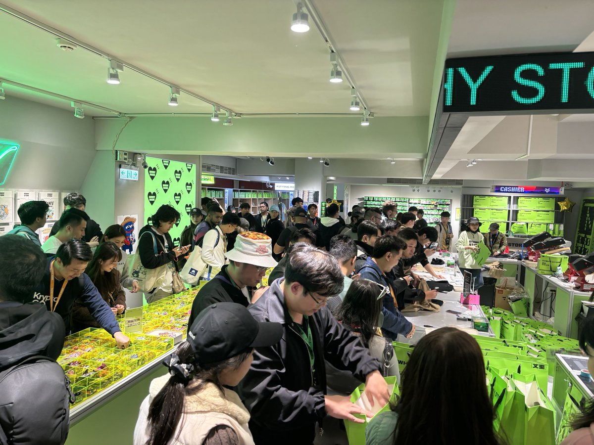 Pudgy Taiwan Merch day event. Let do custom merch today !

<a href="/pudgypenguins/">Pudgy Penguins</a> <a href="/AnzenFinance/">Anzen</a> <a href="/flipster_io/">Flipster</a> <a href="/DA_Studio_/">DA Studio</a>