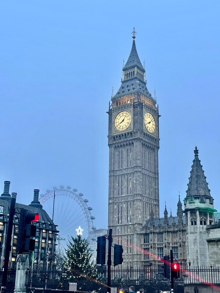 Harriet Cross tweet media