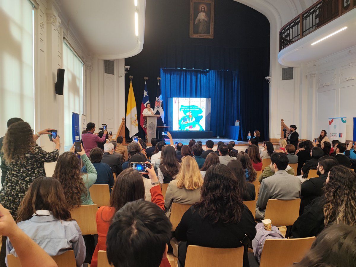 Postgrado UdeC (@postgradoudec) on Twitter photo 🚀✨ ¡Comenzó el IV Encuentro Nacional de Profesionales de la Comunicación y Divulgación en CTCI! 🌍
📚 La <a href="/udeconcepcion/">Universidad de Concepción</a> está presente con estudiantes de <a href="/postgradoudec/">Postgrado UdeC</a> , trabajando juntos para comunicar la ciencia detrás de sus investigaciones. 👩🔬👨🔬 <a href="/Achipec/">ACHIPEC</a> <a href="/min_ciencia/">Ministerio de Ciencia</a> 🚀✨ ¡Comenzó el IV Encuentro Nacional de Profesionales de la Comunicación y Divulgación en CTCI! 🌍
📚 La <a href="/udeconcepcion/">Universidad de Concepción</a> está presente con estudiantes de <a href="/postgradoudec/">Postgrado UdeC</a> , trabajando juntos para comunicar la ciencia detrás de sus investigaciones. 👩🔬👨🔬 <a href="/Achipec/">ACHIPEC</a> <a href="/min_ciencia/">Ministerio de Ciencia</a>