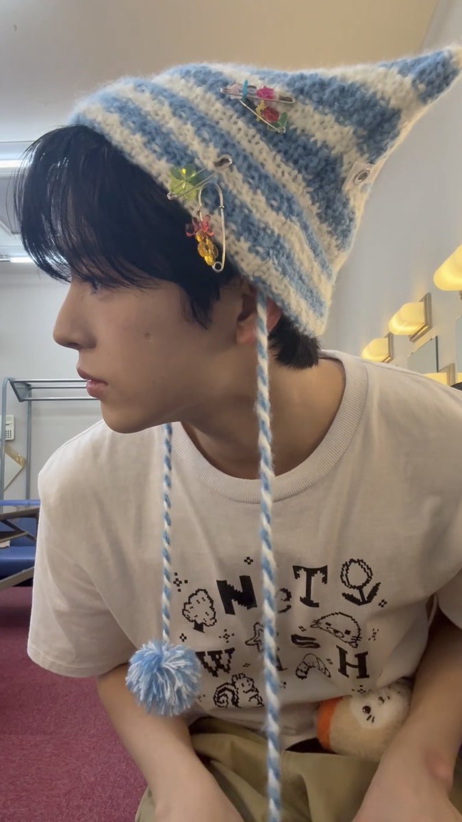 그냥 윳랄인가 했는데 옆모습 보여주자마자 함락됨