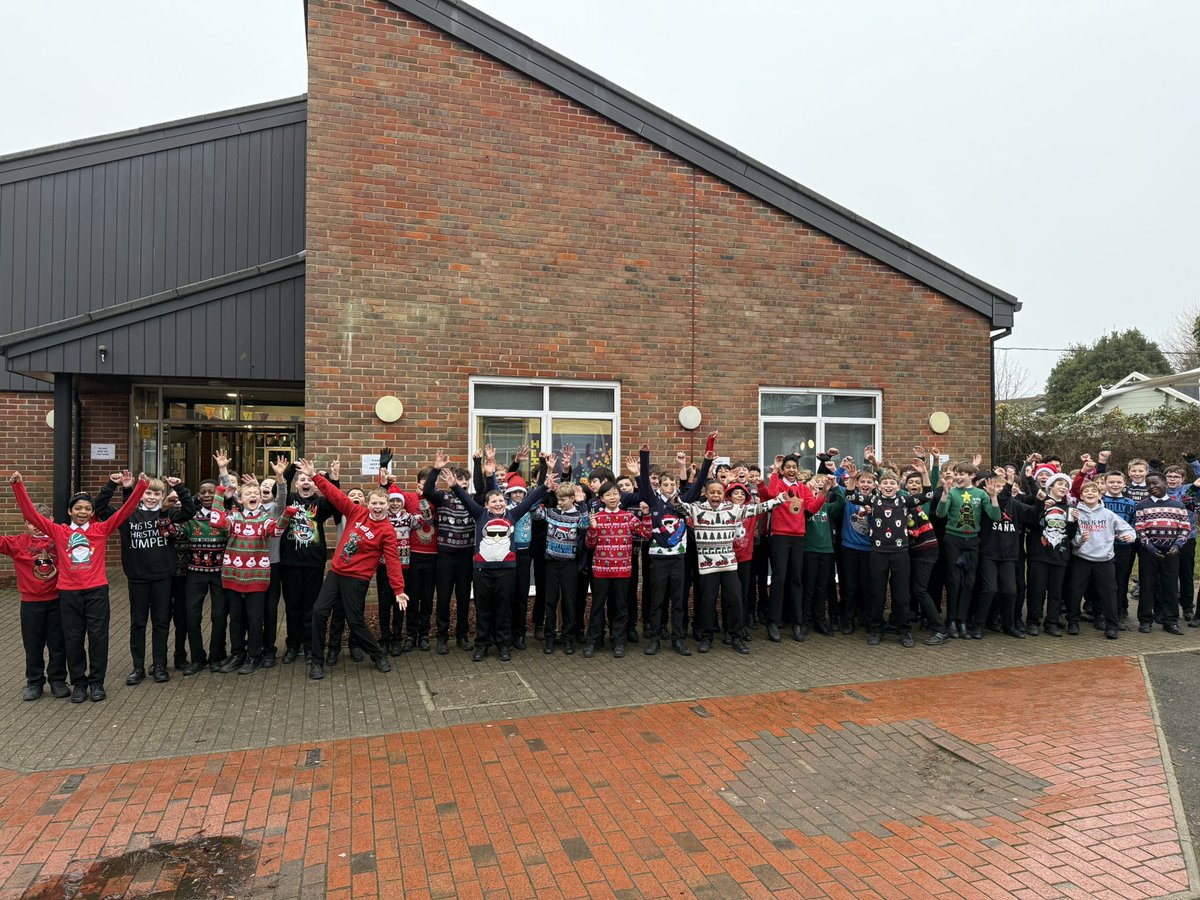 Christmas jumper day and here are Year 7s contributions! 🎄🎄🎄🎅🏼🎅🏼🎅🏼 #ChristmasJumperDay #verulamforlife #team7