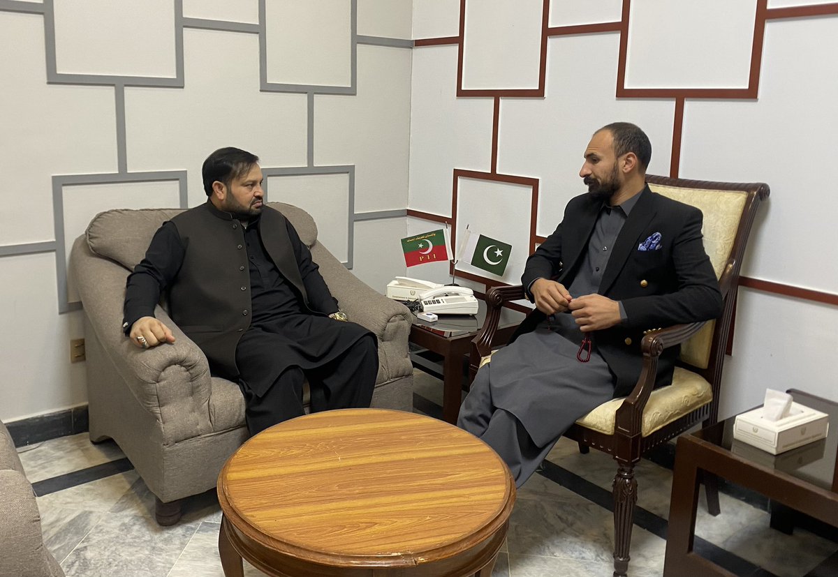 malakand22's tweet photo. وزیراعلی خیبرپختونخوا کے معاون خصوصی برائے جنگلات و ماحولیات پیر  مصور خان سے رکن صوبائی اسمبلی و ڈیڈک چیئرمین مردان ذرشاد خان ،رکن صوبائی اسمبلی  ڈاکٹر اسرار  کی ملاقات 

مختلف علاقائی مسائل پر بات چیت https://t.co/HHqMsR79BQ